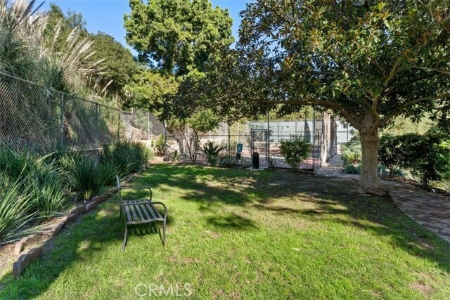 Building Photo - 6752 Hillpark Dr