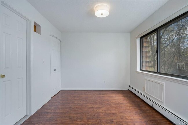 Building Photo - 555 Central Park Ave