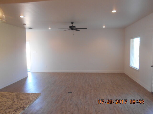 Building Photo - The Finer Things In Life/ The Town Homes o...