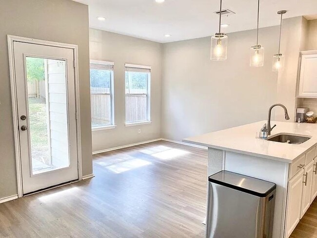 Building Photo - 9306 Brents Elm Dr