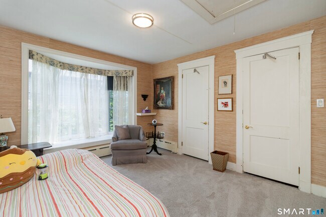 Building Photo - 18 Rockland Park