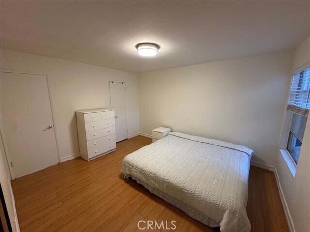 Building Photo - 7641 Reseda Blvd