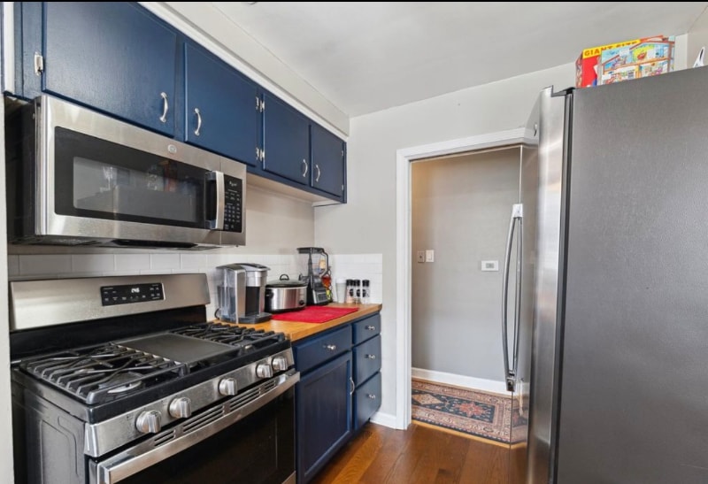 Building Photo - 452 Sunningdale Dr