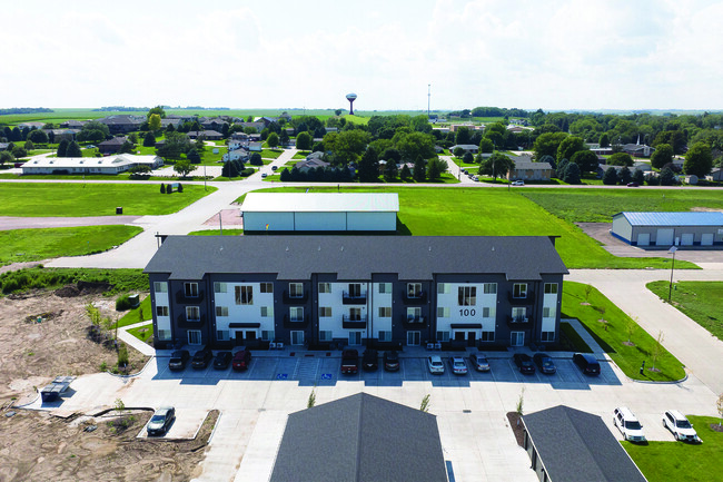 Building Photo - Cross Creek Apartments