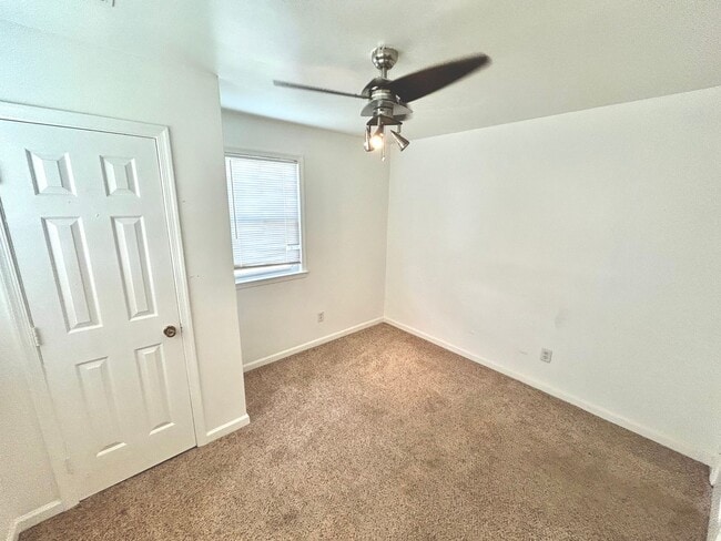 Building Photo - Great home in the heart of Hopewell