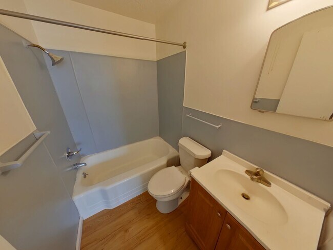 Building Photo - 1608 S Martinson St