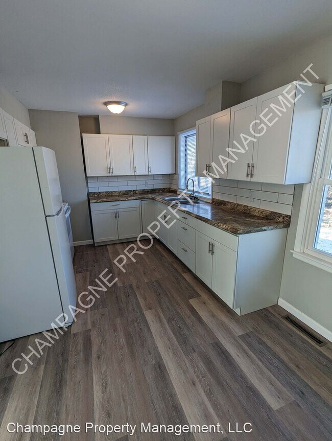Building Photo - 3 br, 1 bath House - 5806 Fairlane Dr.