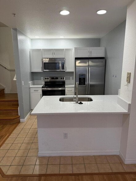 Building Photo - 4001 Santa Maria Dr