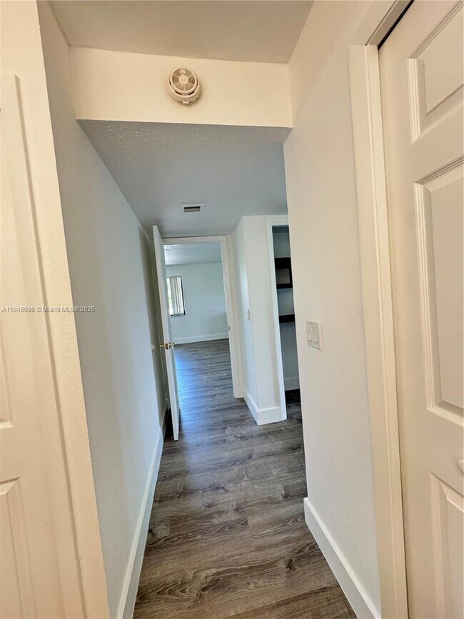 Building Photo - 16215 Saddle Club Rd