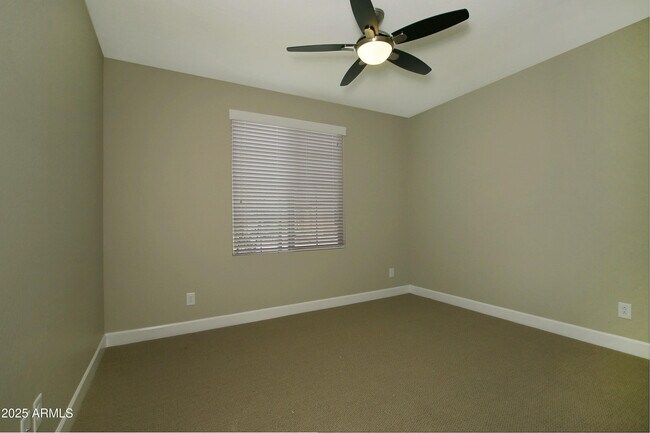 Building Photo - 16931 W Holly St