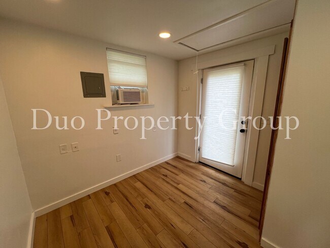 Building Photo - Edgewood South Eugene Home