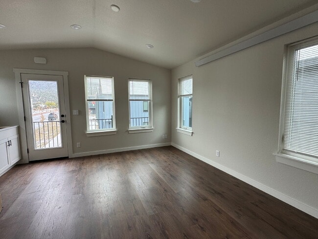 Building Photo - Brand new 1b/1b ADU in Buena Vista, walk t...