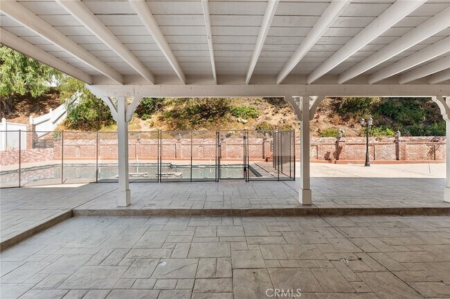 Building Photo - 27045 Esward Dr