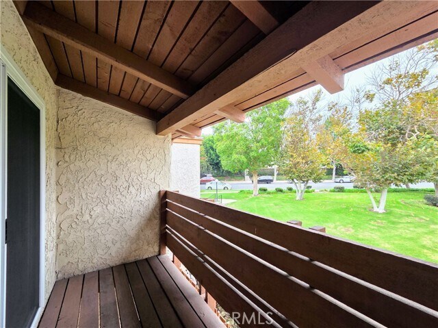 Building Photo - 3701 Country Club Dr