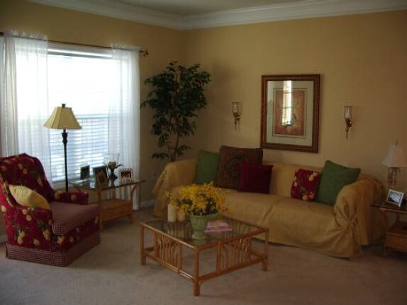 Building Photo - 27 Annacey Pl