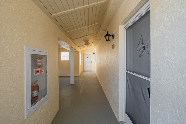 Building Photo - 5075 Harmony Cir