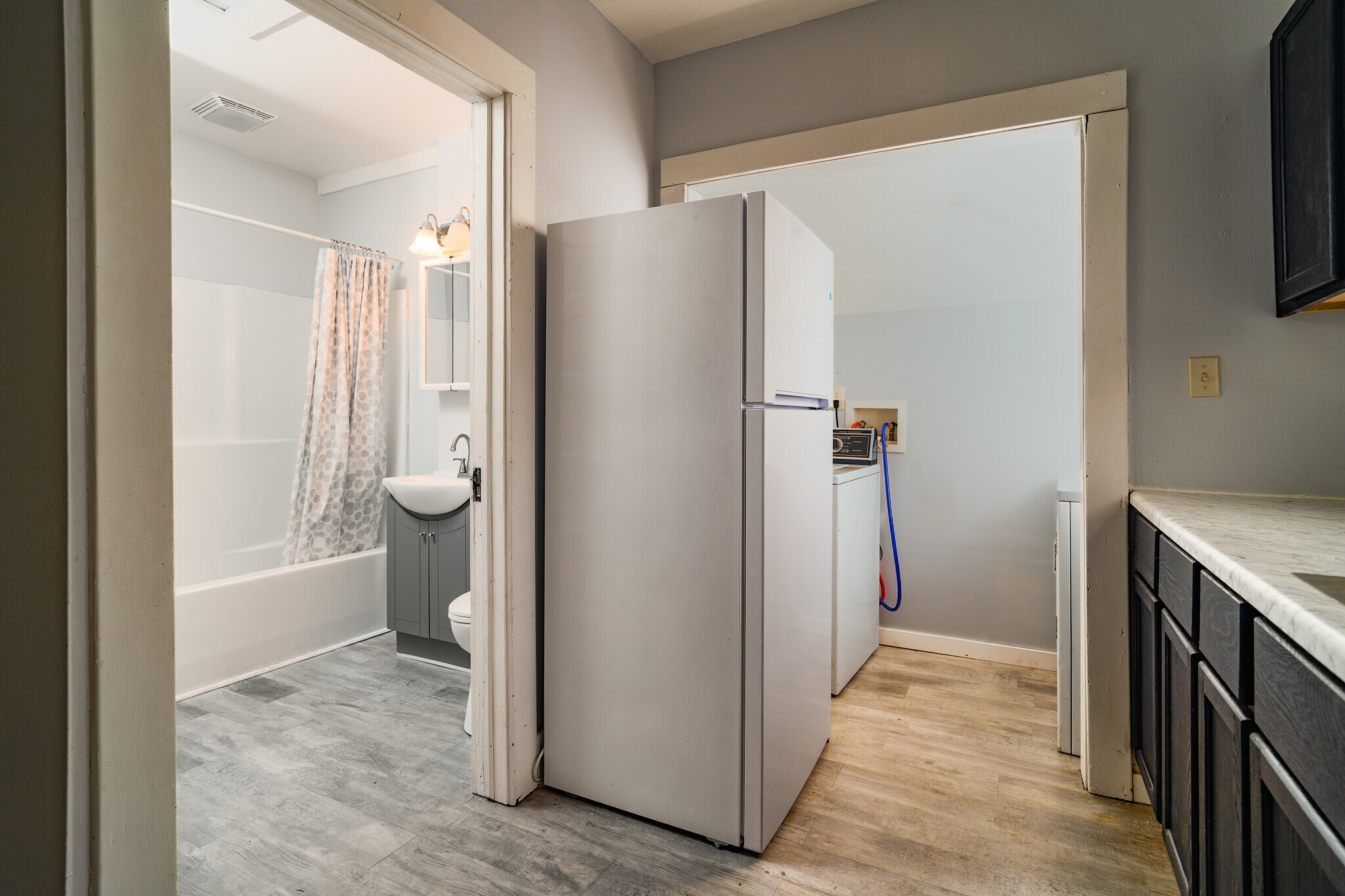 Building Photo - 328 Clinton St