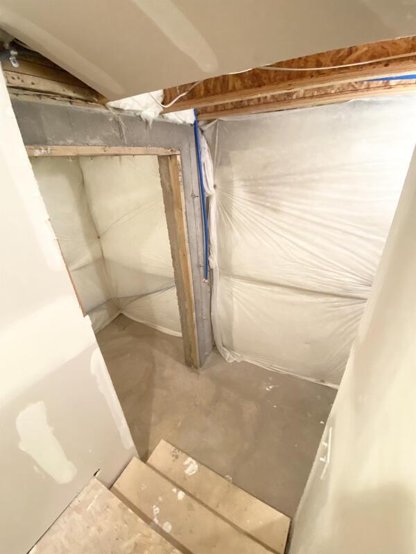 Building Photo - 521 N 20 W