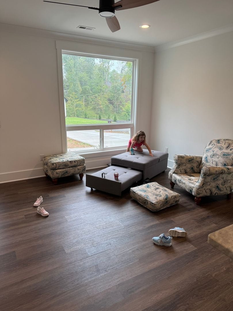 Building Photo - 100 Plum Ct