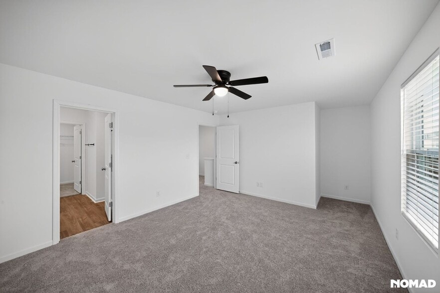 Building Photo - 2401 Brookville Dr