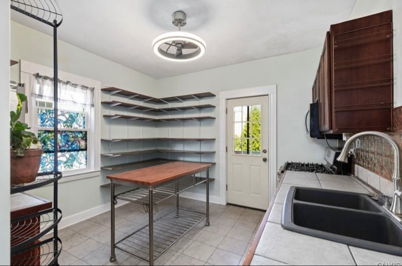 Building Photo - 136 Bryant Ave