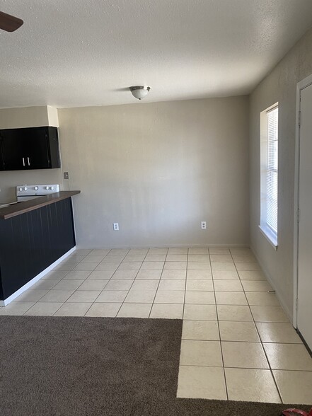 Building Photo - 3105 Carlisle St