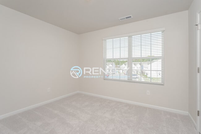 Building Photo - 1949 Autumn Mist Dr