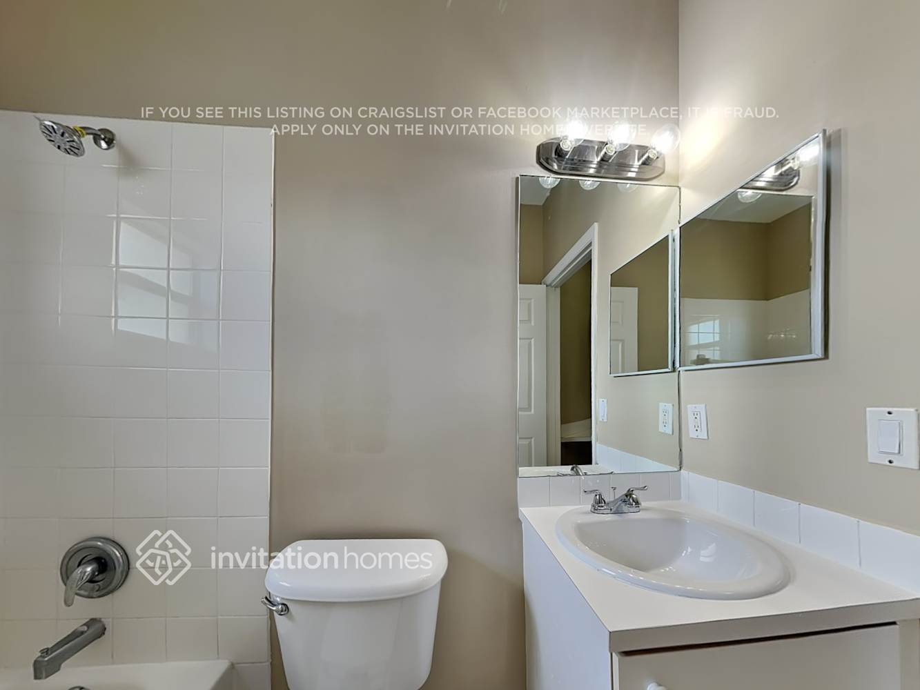 Building Photo - 14323 SW 156th Ave