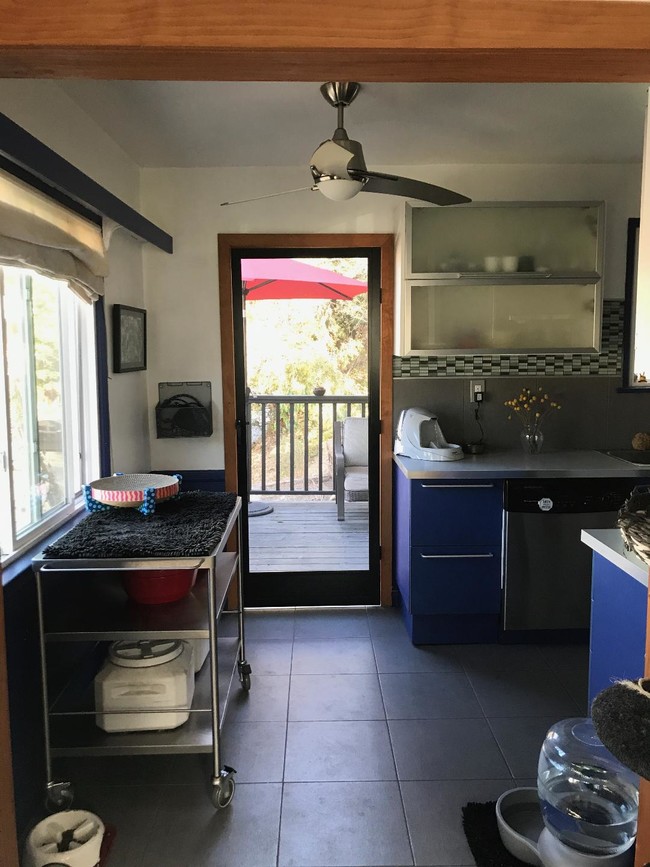 kitchen to deck - 2138 Vine St