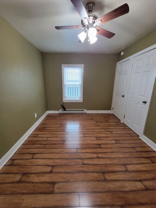 Building Photo - 5176-5178 Greenvillage Road