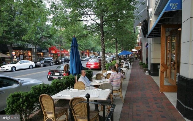 Building Photo - 5303 Bradley Blvd