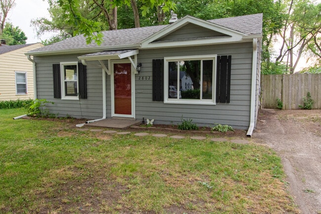 Building Photo - 2802 S Crawford St