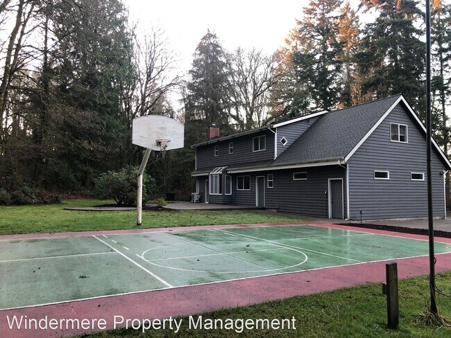 Building Photo - 3 br, 3.5 bath House - 9067 NE Hidden Cove...