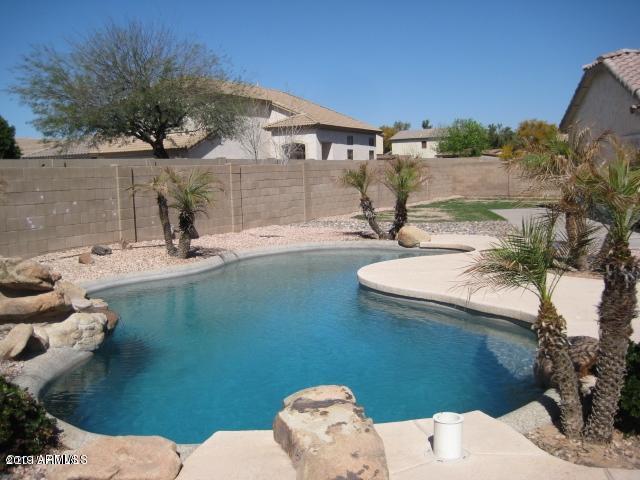 Building Photo - 11037 W Granada Rd