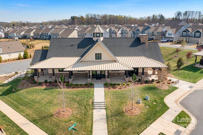 Building Photo - 5058 Antebellum Dr