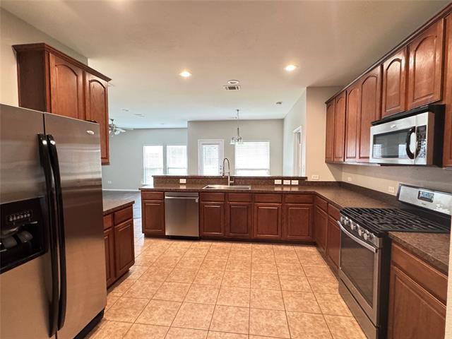 Building Photo - 9512 Crooked Cat Dr