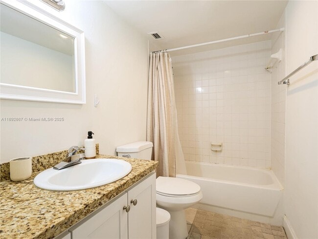 Building Photo - 9125 SW 77th Ave