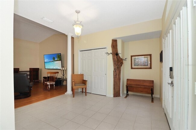 Building Photo - 21300 Royal St Georges Ln