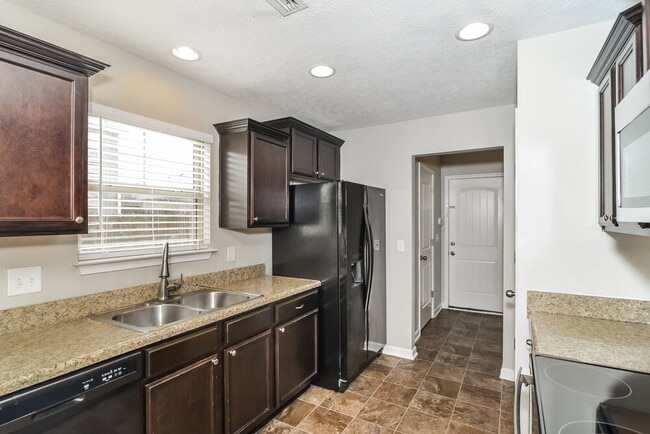 Building Photo - 3409 Smarty Jones Ct