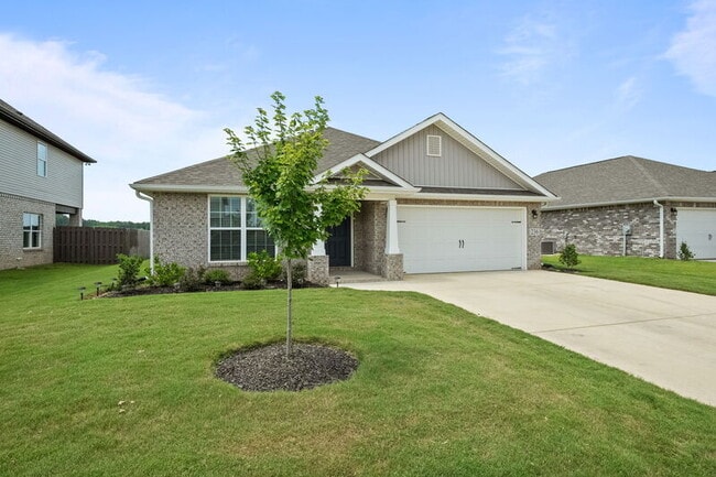 Building Photo - 236 Cherry Laurel Dr