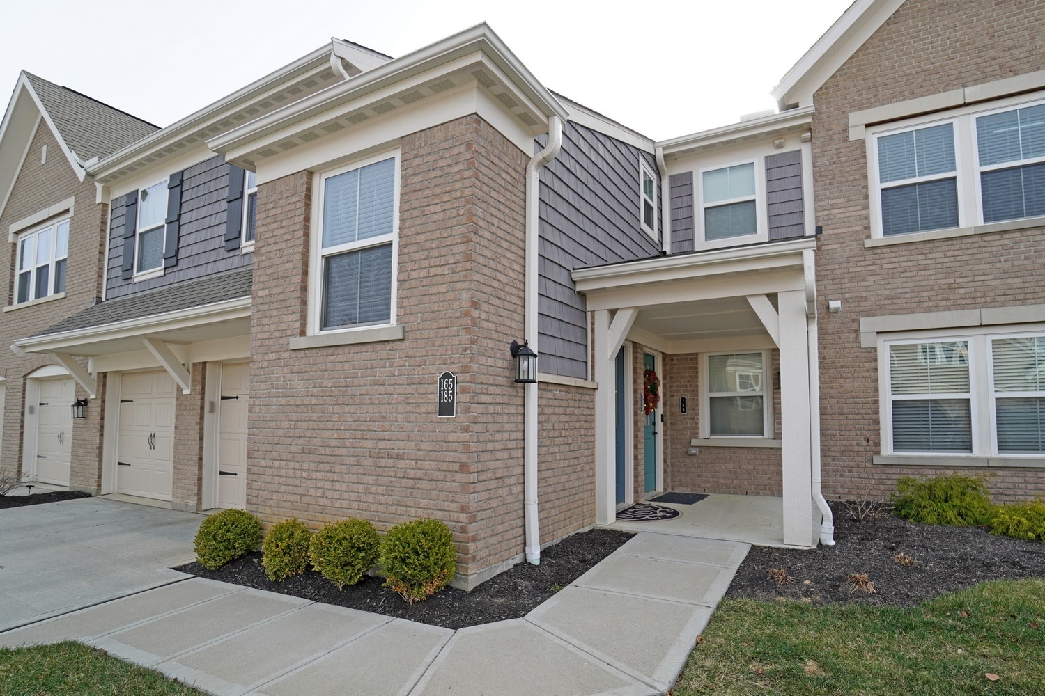 Front - 165 Waterhaven Way