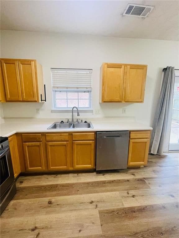 Building Photo - 3709 Hutchinson Trace Dr