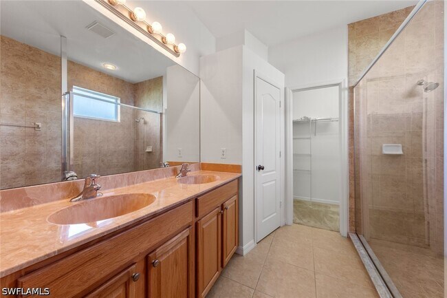 Building Photo - 2410 Verdmont Ct
