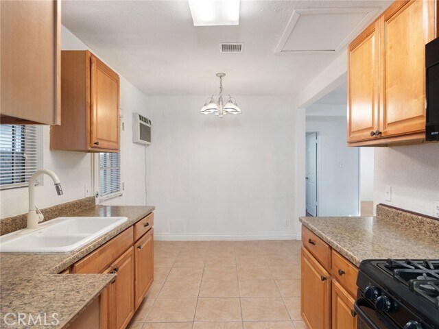 Building Photo - 5020 Topanga Canyon Blvd