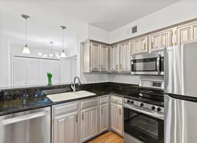 Building Photo - 5626 Preston Oaks Rd