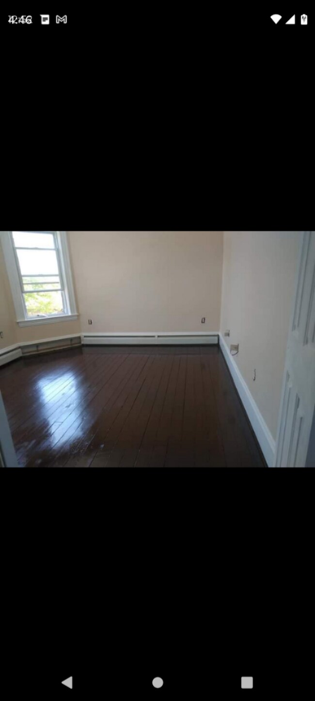 123 New Boston Rd 123 New Boston Rd Fall River MA 02720 Apartment