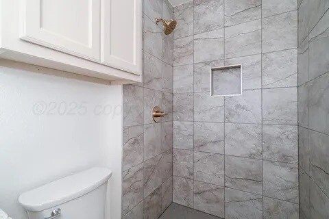 Building Photo - 4336 Mesa Cir