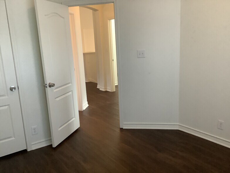 Building Photo - 1223 Cresswell Cove