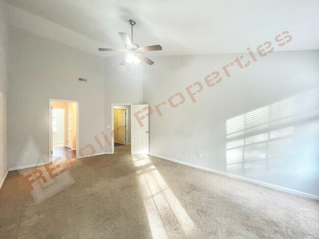 Building Photo - 112 Taylors Creek Ct