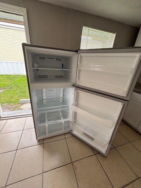 Building Photo - 1064 N Tamiami Trl